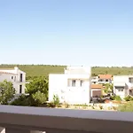 Maritimo בית הארחה Sukošan