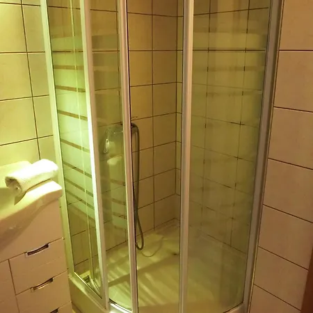 ゲストハウス Maritimo Sukošan