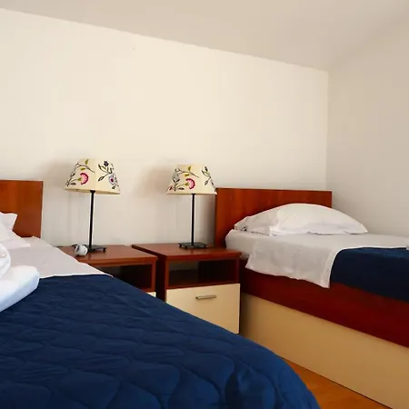 Maritimo Pensión 3*