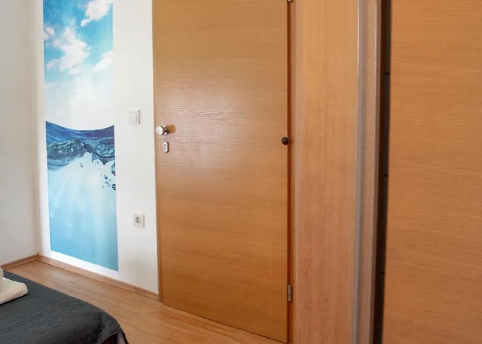 Konukevi Maritimo 3*