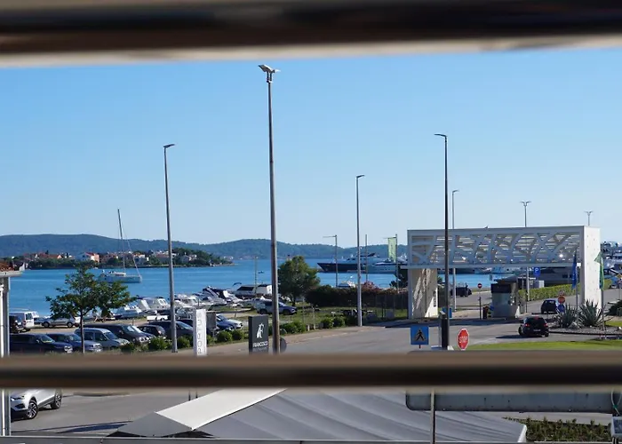 Konukevi Maritimo 3*